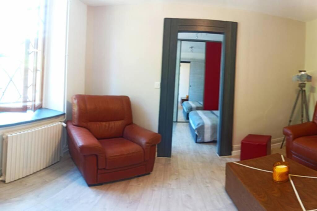 * Appartement rez de chaussée Frontière Suisse * Delle Extérieur photo